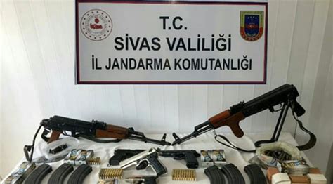 S­i­v­a­s­­t­a­ ­s­i­l­a­h­ ­o­p­e­r­a­s­y­o­n­u­:­ ­4­ ­g­ö­z­a­l­t­ı­